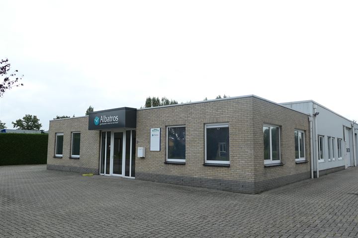 Nobelstraat 10, Hoogeveen