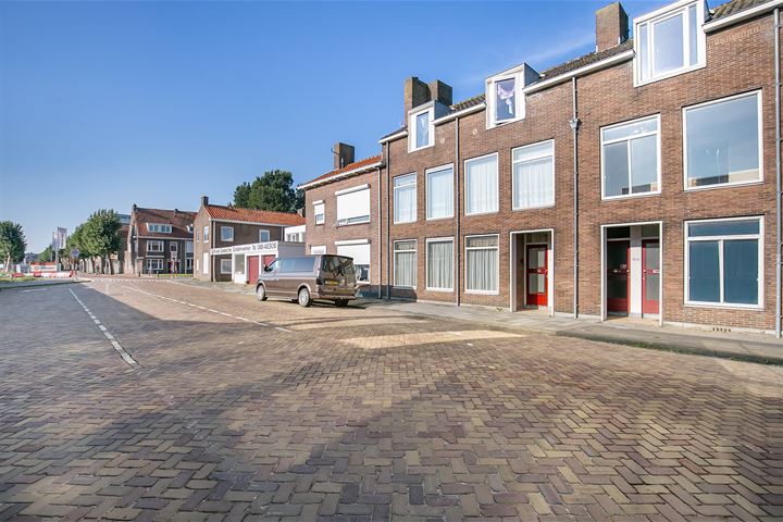 Bekijk foto 16 van Van Dishoeckstraat 155