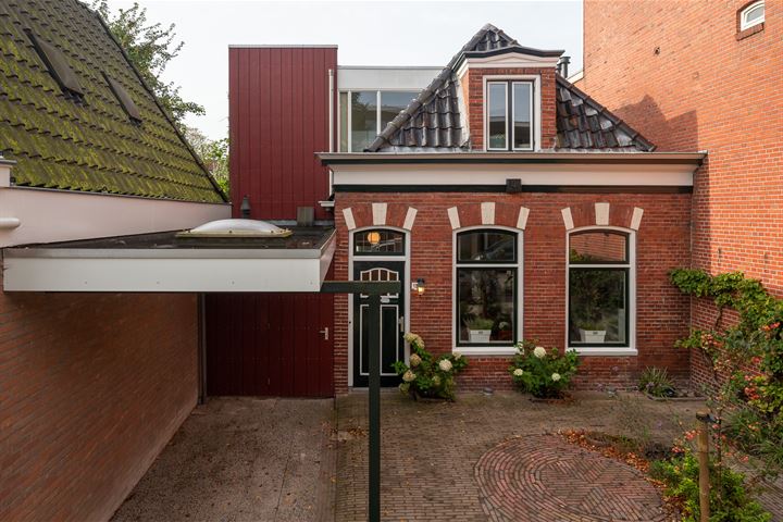 Bekijk foto 2 van Veldstraat 12