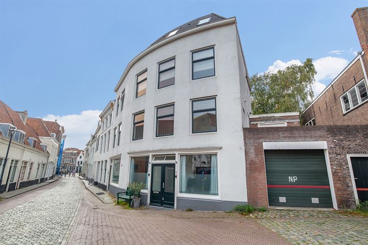 View photo 32 of Gravenstraat 84-A