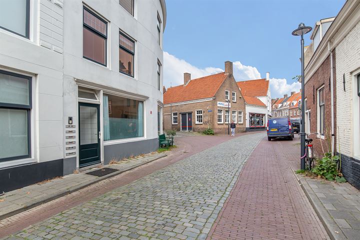 View photo 35 of Gravenstraat 84-A