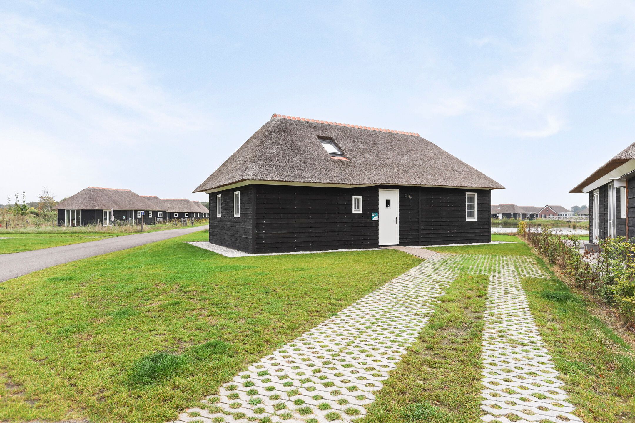 3-bedroom freehold villa in Someren — photo 2 of 5