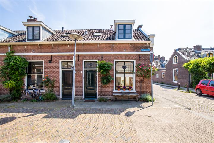 Bekijk foto 1 van Moesstraat 1