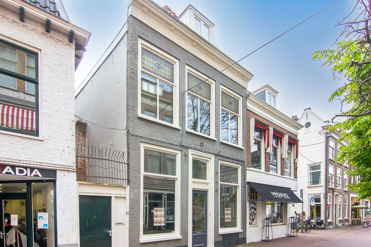 View photo 1 of Gierstraat 43