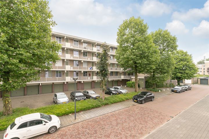 Bekijk foto 36 van Doornenburgstraat 63-C