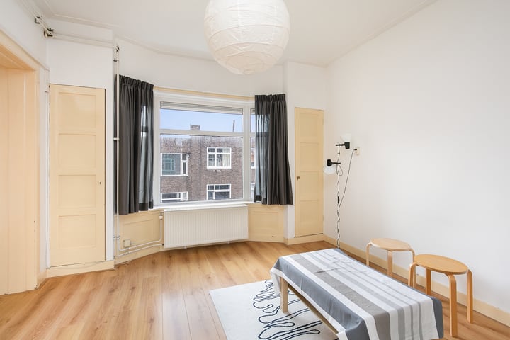 Bekijk foto 10 van Nassaustraat 4-B