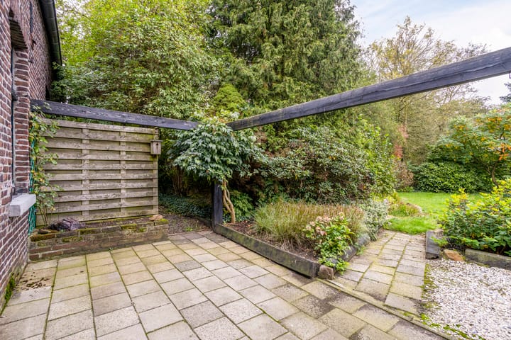 Foto 25 van Mgr Aertsstraat 2