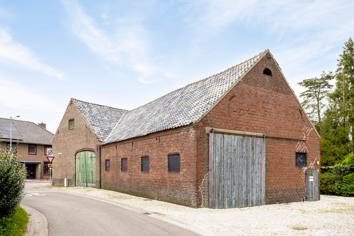 Foto 36 van Mgr Aertsstraat 2