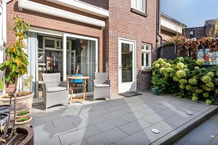 Bekijk foto 31 van Godsweerderstraat 9