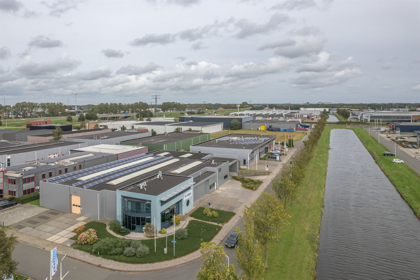 Bekijk foto 2 van Businesspark Friesland-West 33