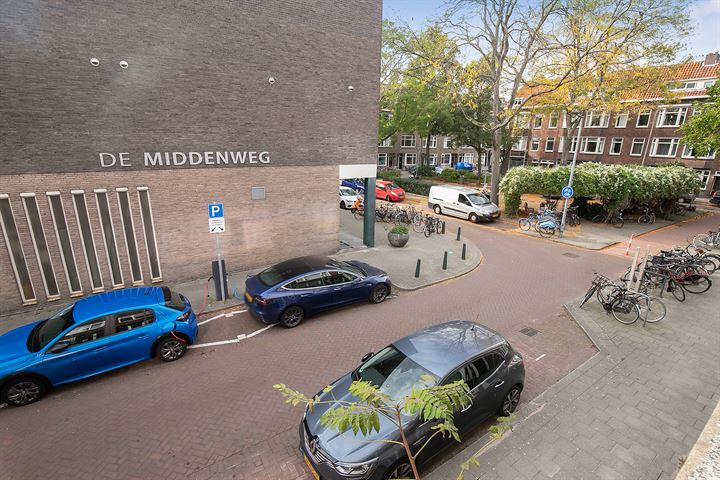 Bekijk foto 17 van Treubstraat 14-B1