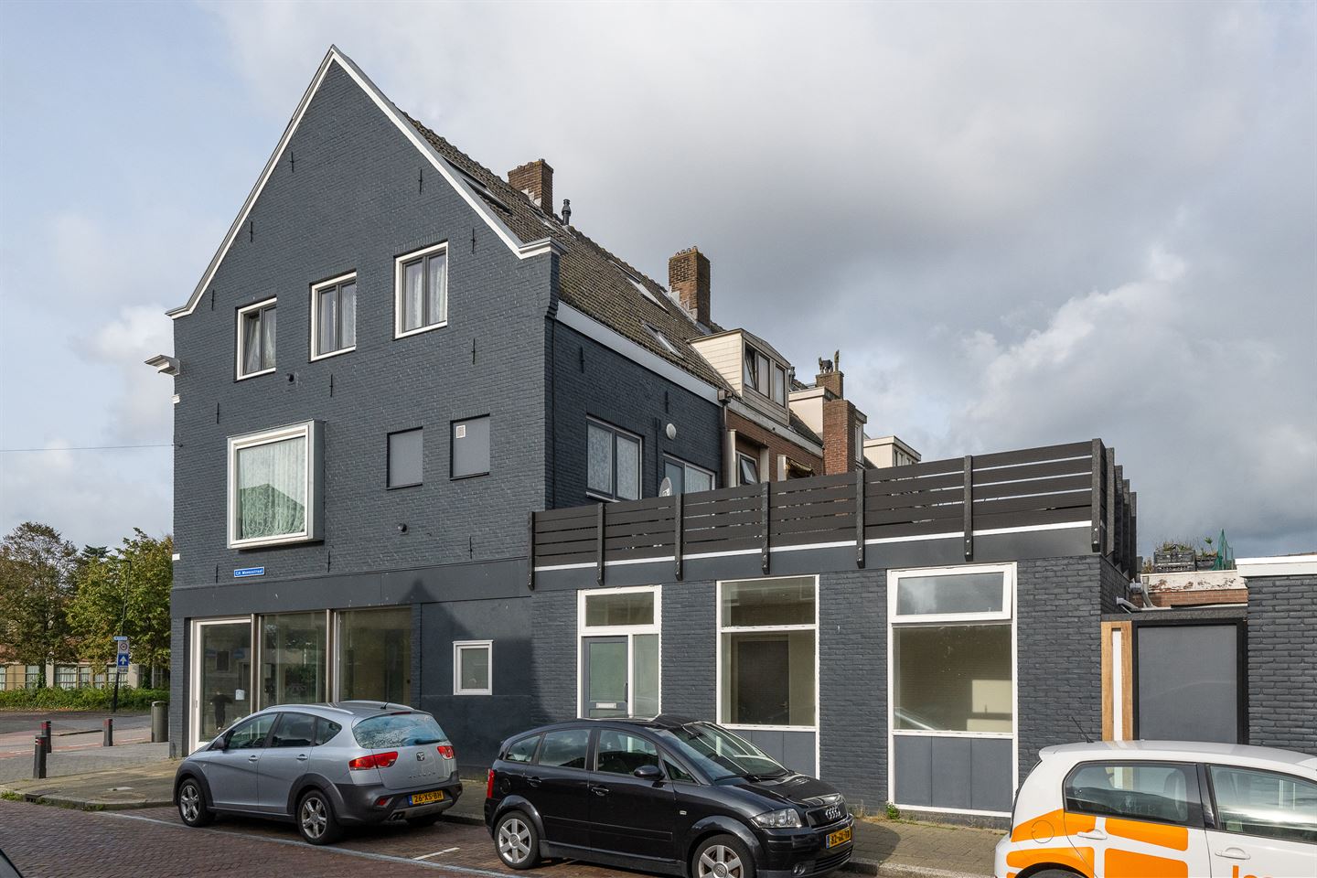 Bekijk foto 3 van C.H. Moensstraat 71