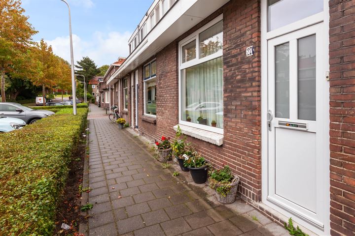 Bekijk foto 2 van Constantijn Huygensstraat 27