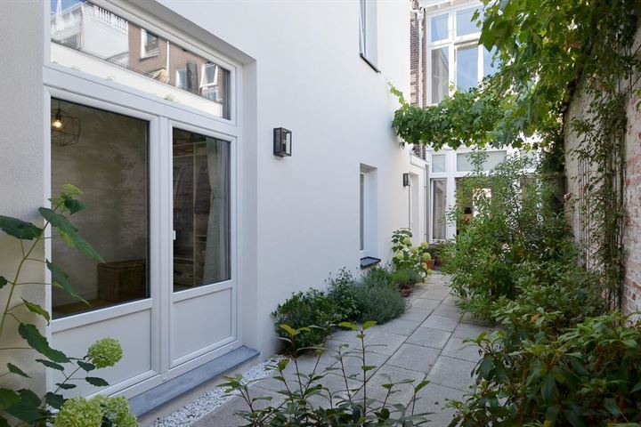 View photo 21 of 2e Schuytstraat 136