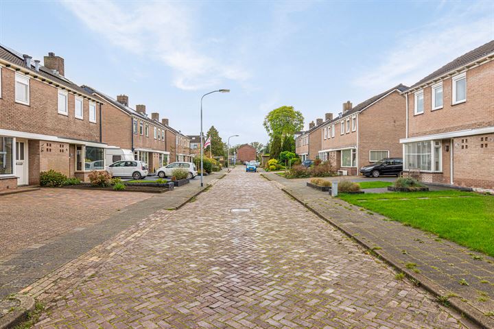 Bekijk foto 30 van Aaldersstraat 11