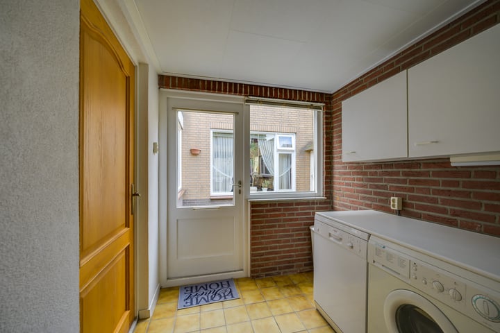 Bekijk foto 18 van Bremstraat 64