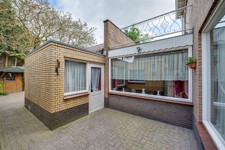 Bekijk foto 29 van Bremstraat 64