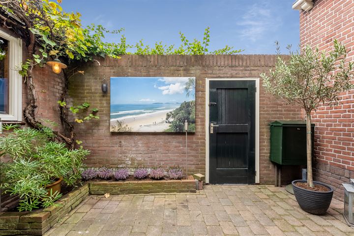 View photo 17 of Rollandstraat 36