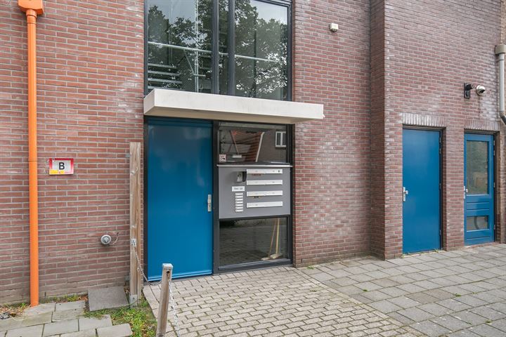 Bekijk foto 25 van Prins Hendrikstraat 40