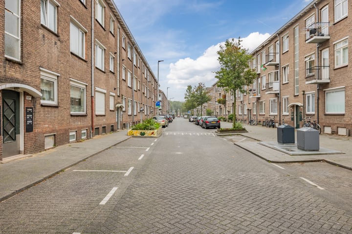 Bekijk foto 25 van Klaverstraat 63-B