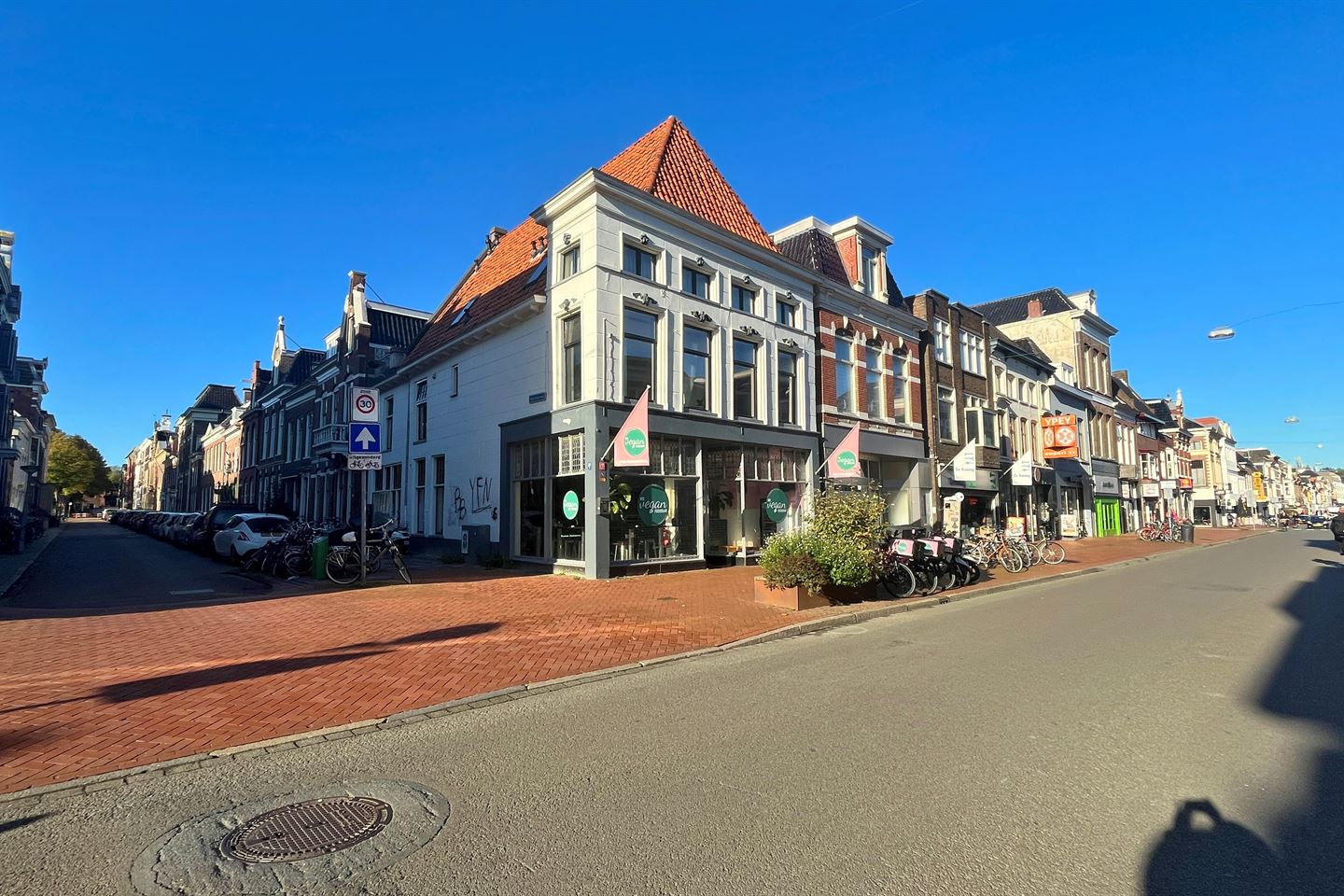 Bekijk foto 2 van Nieuwe Ebbingestraat 22