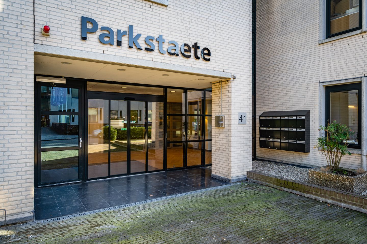 Bekijk foto 3 van Amalialaan 41