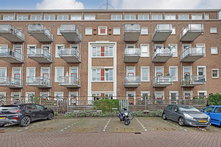 Bekijk foto 17 van Kapelaan Gerrit Grootstraat 14