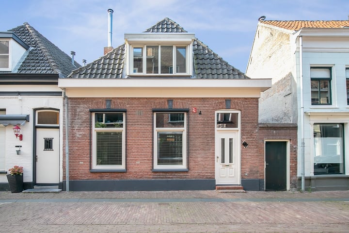 Bekijk foto 1 van Buiten Nieuwstraat 10