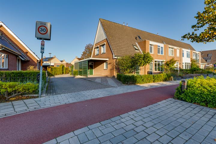 Bekijk foto 48 van Waliënsestraat 121