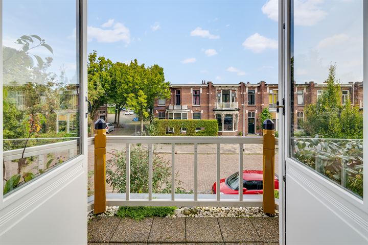 Bekijk foto 48 van Vredeman de Vriesstraat 52