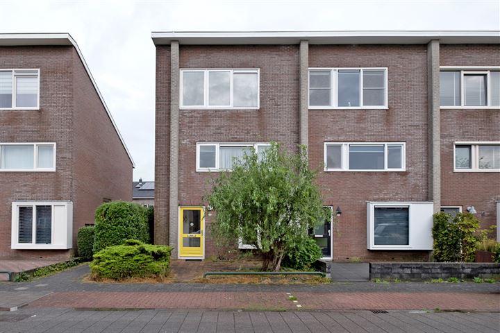 Bekijk foto 1 van Niek Engelschmanstraat 22