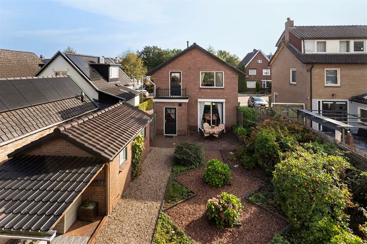 View photo 27 of Frans van Mierisstraat 42