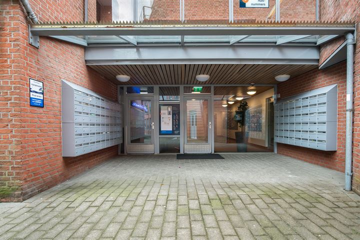 Bekijk foto 40 van Prins Frederikplein 323