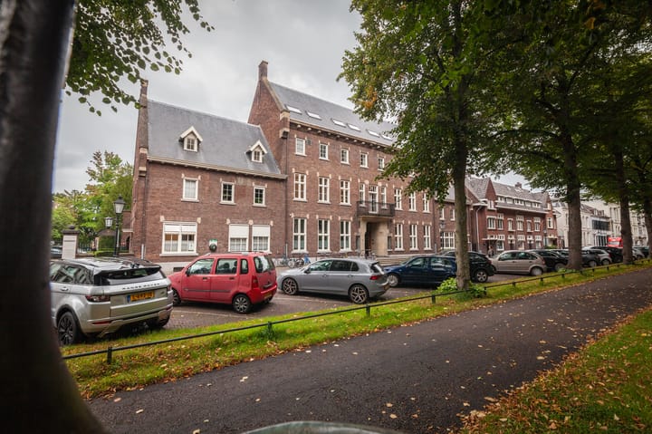Maliebaan 50
