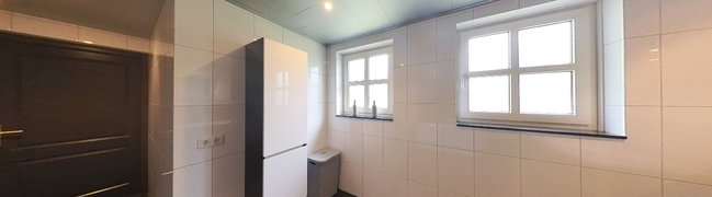 Bekijk 360° foto van Badkamer van Eikenweg 1