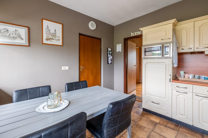 Photo 28 of Veenstraat 16