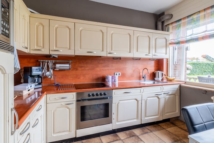 Photo 27 of Veenstraat 16