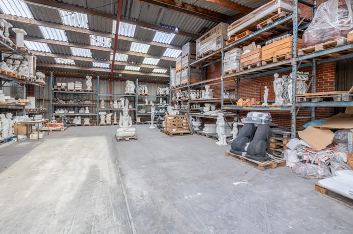 Photo 49 of Veenstraat 16