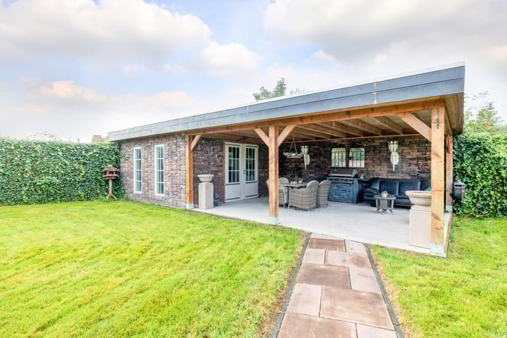 Photo 56 of Veenstraat 16