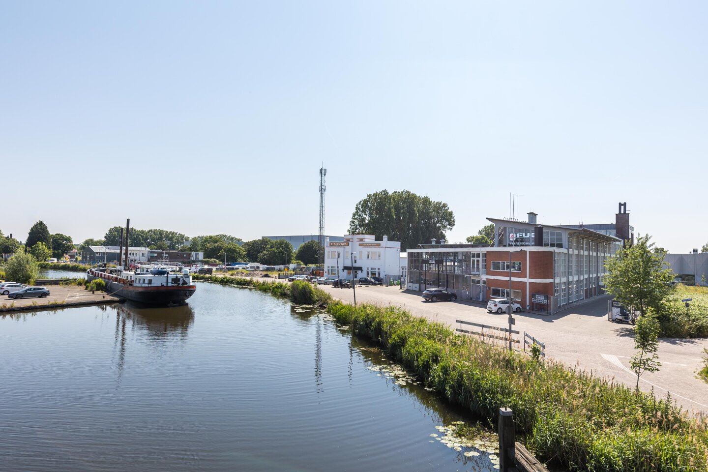 Bekijk foto 3 van Overschieseweg 35-*