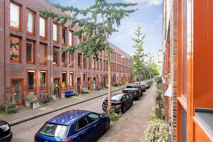 Bekijk foto 15 van Lampenistenstraat 52