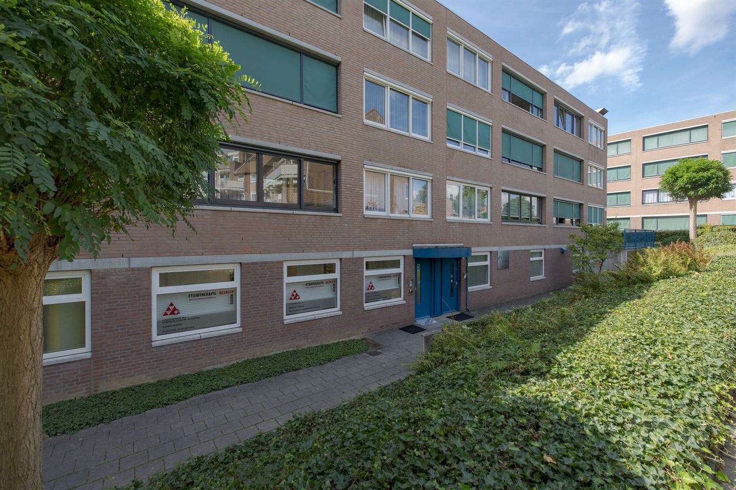 Bekijk foto 1 van Gravenstraat 63-65