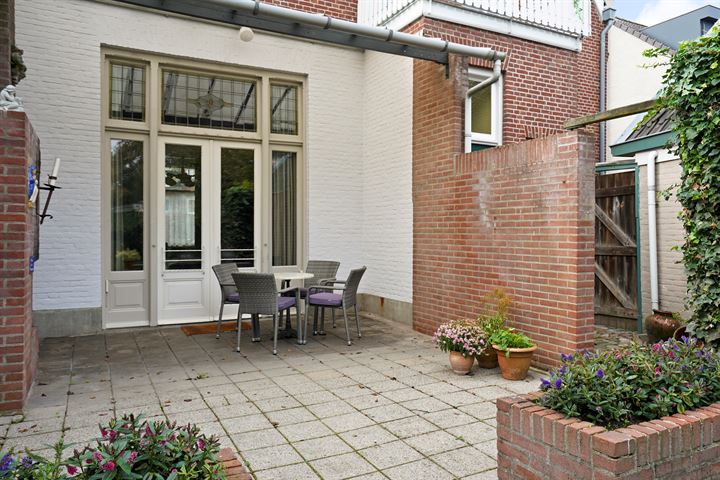 Bekijk foto 40 van Molenstraat 22