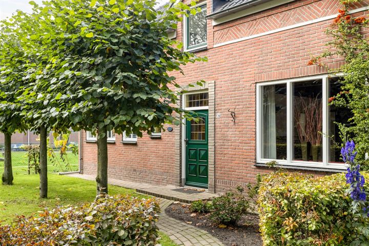 Bekijk foto 40 van Zandstraat 76