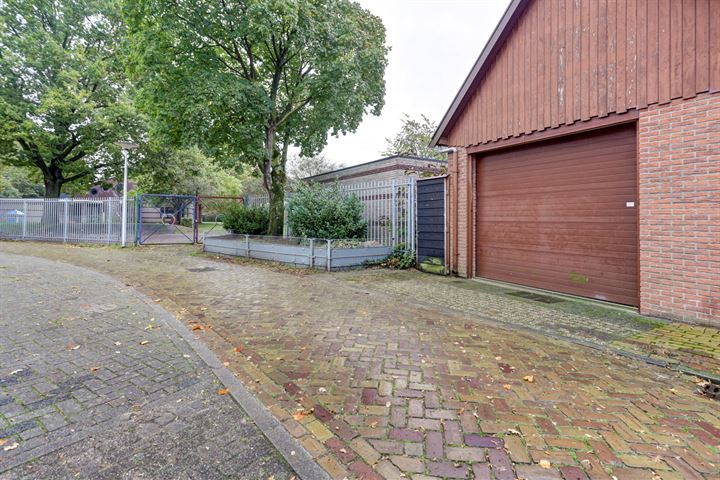 View photo 23 of Leeuwerikstraat 16