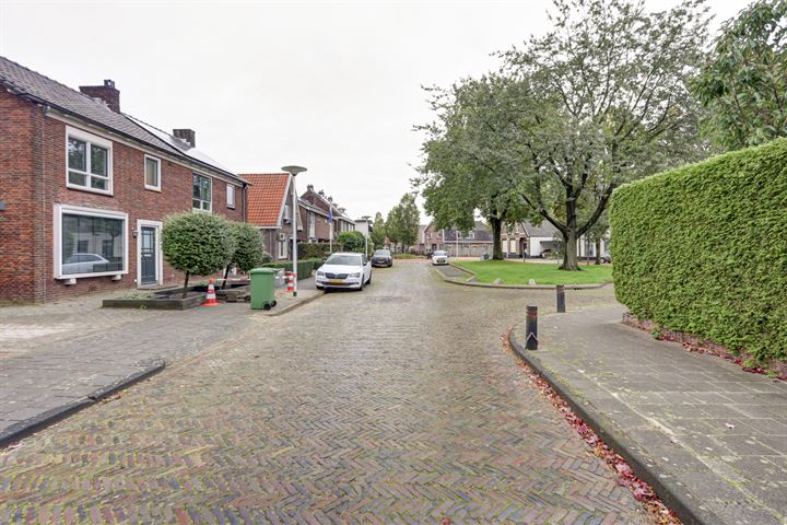 View photo 25 of Leeuwerikstraat 16