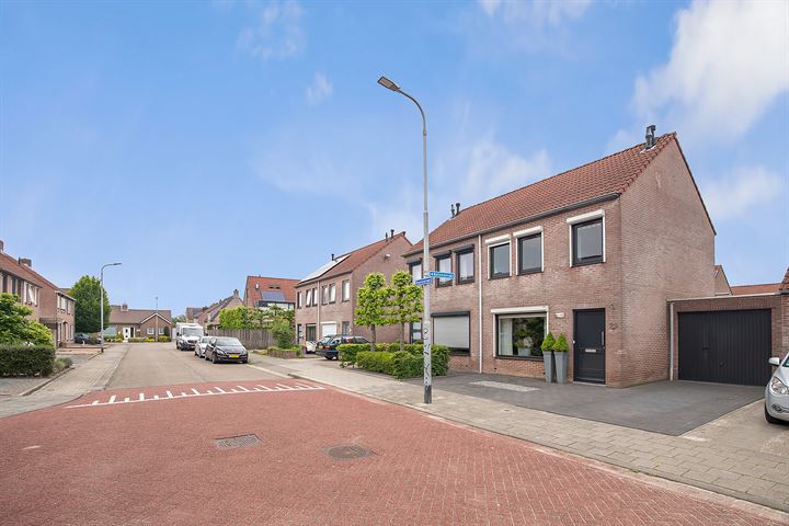 Bekijk foto 49 van Rossinistraat 29