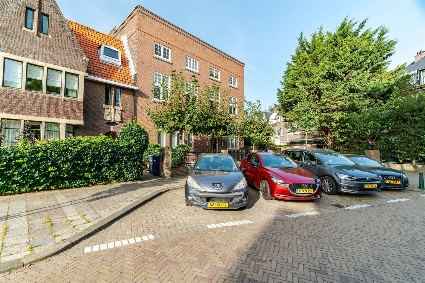 View photo 3 of Mesdagstraat 118