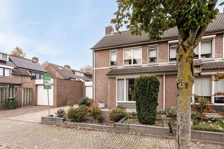 Bekijk foto 32 van Haverhof 12