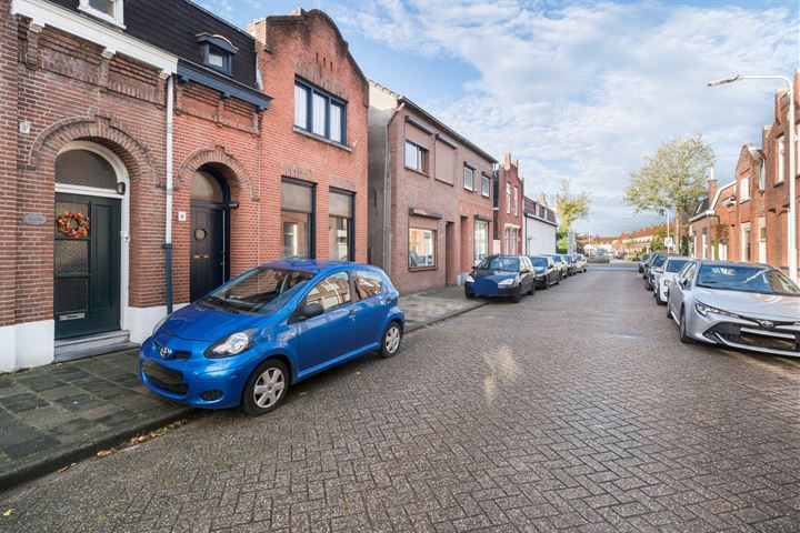 Bekijk foto 41 van Valkenburgstraat 8